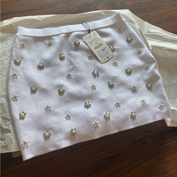 BEADED JEWEL KNIT MINI SKIRT - Picture 6 of 8